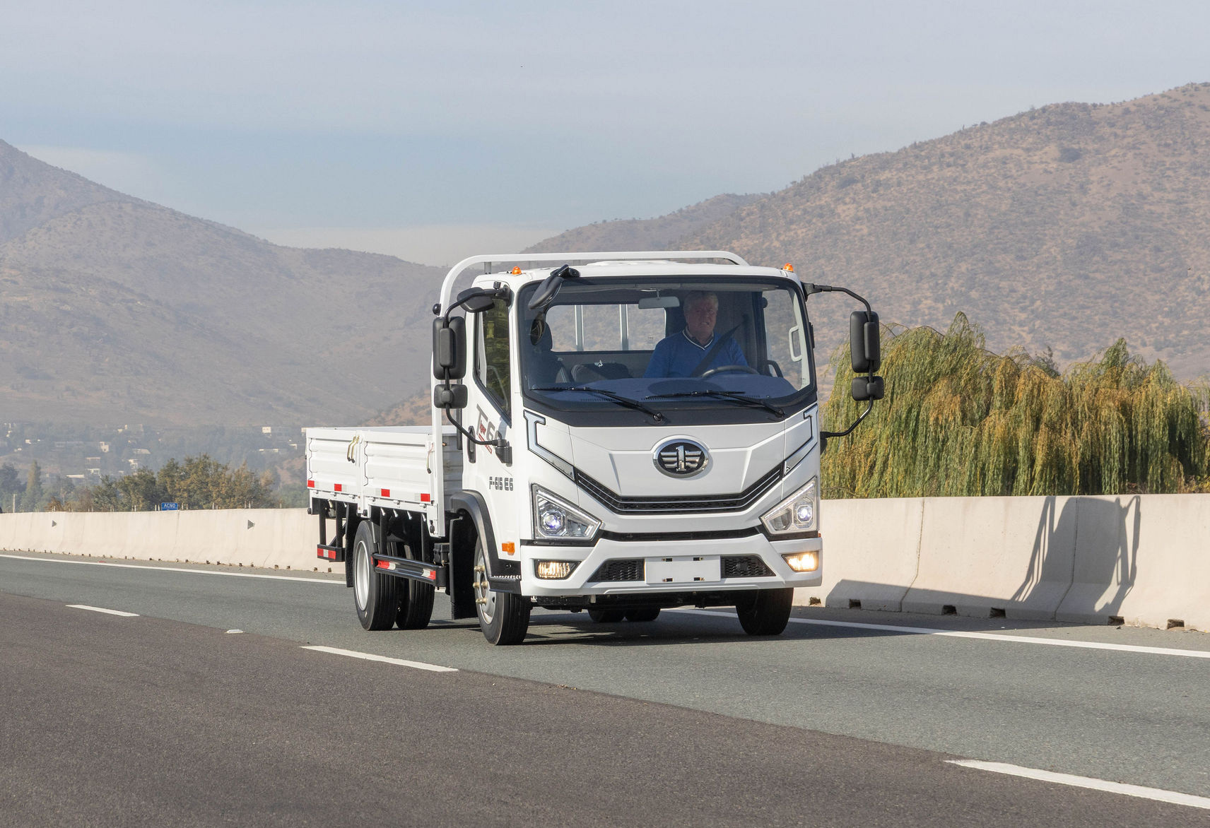 F-615 Pick Up