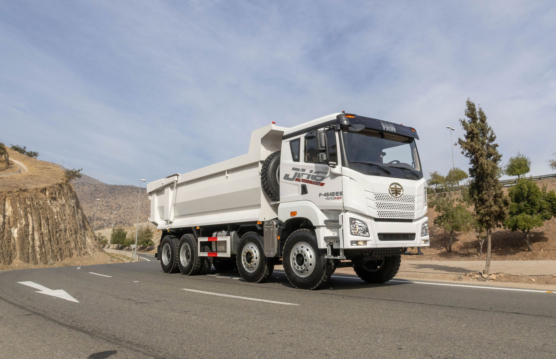 F-4642 TOLVA 8X4 MT